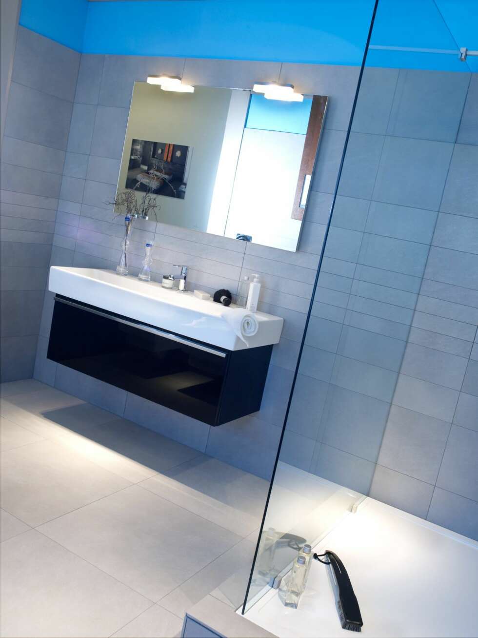 BYGGET OPP: På dette badet er dusjen bygget opp med en kant rundt dusjsonen. BYGGET OPP: På dette badet er dusjen bygget opp med en kant rundt dusjsonen.