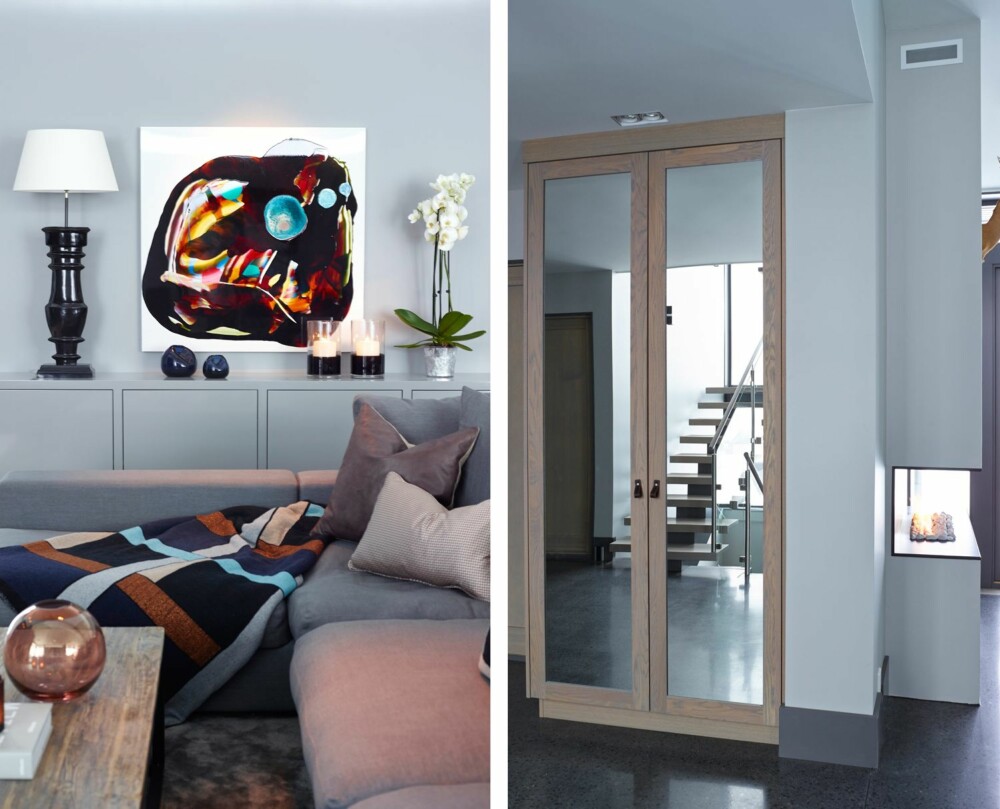 STILLE HJØRNE: Den store modulsofaen er fra Living. Det grå veggskapet er bygget av møbelsnekker Roger Grønli, og malt i samme farge som veggen, Manor House Gray fra Farrow & Ball. Lampe fra Green Apple, mønstret pledd og pute, samt lyslykter fra Konzept H-P. Maleriet er signert den norske kunstneren Sverre Schyberg Olsen.
GJENNOMLYS: Når man kommer inn i gangen ser man rett gjennom huset, mens speildørene i skapet reflekterer den åpne trappen og vinduene bak. Gulvet i hallen er i slipt svart betong, mens det spesialsnekrede skapet og innerdørene er i røkt eik for å skape varm kontrakt mot det svarte og grå. STILLE HJØRNE: Den store modulsofaen er fra Living. Det grå veggskapet er bygget av møbelsnekker Roger Grønli, og malt i samme farge som veggen, Manor House Gray fra Farrow & Ball. Lampe fra Green Apple, mønstret pledd og pute, samt lyslykter fra Konzept H-P. Maleriet er signert den norske kunstneren Sverre Schyberg Olsen.
GJENNOMLYS: Når man kommer inn i gangen ser man rett gjennom huset, mens speildørene i skapet reflekterer den åpne trappen og vinduene bak. Gulvet i hallen er i slipt svart betong, mens det spesialsnekrede skapet og innerdørene er i røkt eik for å skape varm kontrakt mot det svarte og grå.
