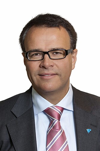 SELG BOLIGEN SELV: Thomas Bartholdsen, fagdirektør bolig i Forbrukerrådet, mener det er uproblematisk å selge bolig uten eiendomsmegler. SELG BOLIGEN SELV: Thomas Bartholdsen, fagdirektør bolig i Forbrukerrådet, mener det er uproblematisk å selge bolig uten eiendomsmegler.