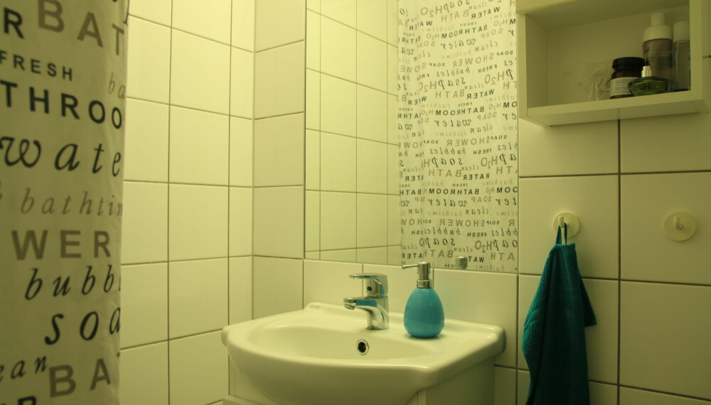 BLIR FORT MISFARGET: Badet kan være skinnende rent, men det ser fort møkkete ut når fugene mellom flisene ikke lenger er hvite. BLIR FORT MISFARGET: Badet kan være skinnende rent, men det ser fort møkkete ut når fugene mellom flisene ikke lenger er hvite.