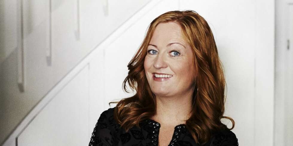 ANBEFALER: Det var boka Nu, jävlar som fikk oss til å virkelig grave i Heidi Lindes forfatterskap. Der fant vi 14 bøker, men i sommer deler hun sine beste bok-oppdagelser med oss. ANBEFALER: Det var boka Nu, jävlar som fikk oss til å virkelig grave i Heidi Lindes forfatterskap. Der fant vi 14 bøker, men i sommer deler hun sine beste bok-oppdagelser med oss.