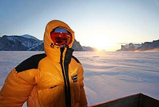 UT I NATUREN: Anniken nyter midnattsolen på Baffin Island. UT I NATUREN: Anniken nyter midnattsolen på Baffin Island.