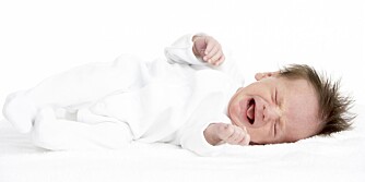 REDD: En baby som må ligge og gråte alene er redd og lærer seg i alle fall ikke gode leggerutiner. REDD: En baby som må ligge og gråte alene er redd og lærer seg i alle fall ikke gode leggerutiner.