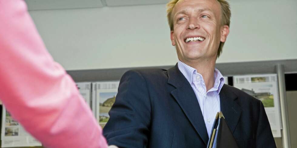 VALG AV EIENDOMSMEGLER: Tillit er avgjørende når man skal velge eiendomsmegler. VALG AV EIENDOMSMEGLER: Tillit er avgjørende når man skal velge eiendomsmegler.