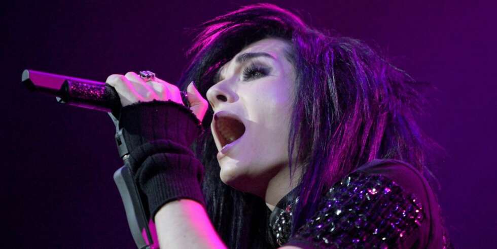 IDOLER: Det tyske bandet Tokio Hotel og spesielt vokalist Bill Kaulitz, har stått helt i forrest når scene-stilen har utviklet seg. IDOLER: Det tyske bandet Tokio Hotel og spesielt vokalist Bill Kaulitz, har stått helt i forrest når scene-stilen har utviklet seg.