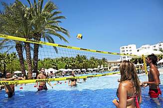 GIGA-HOTELL: Seven Seas Side i Tyrkia er en av Star Tours nyheter. Hotellet skal ha det meste å by på for feriesultne barnefamilier. GIGA-HOTELL: Seven Seas Side i Tyrkia er en av Star Tours nyheter. Hotellet skal ha det meste å by på for feriesultne barnefamilier.