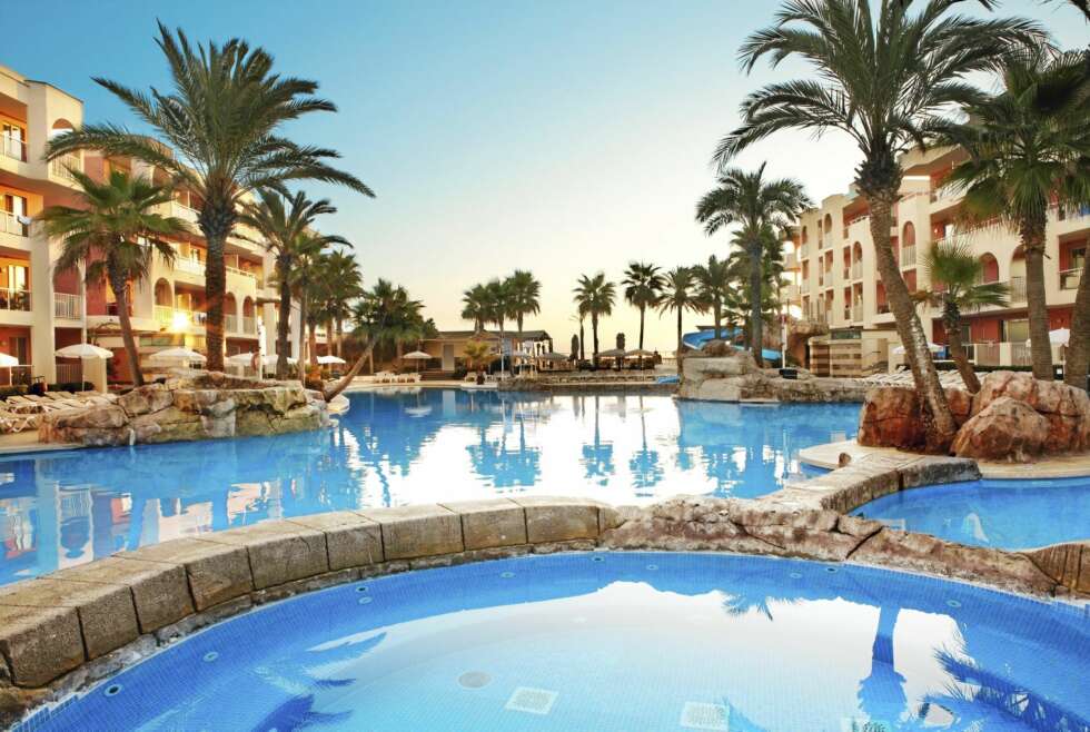 MALLORCA IGJEN: Star Tour åpner et nytt familievennlig hotell på Mallorca; Alcúdia Pins. MALLORCA IGJEN: Star Tour åpner et nytt familievennlig hotell på Mallorca; Alcúdia Pins.