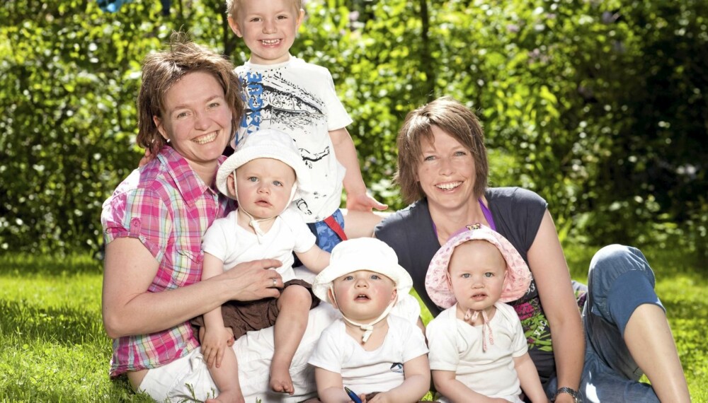 BARN I GAVE: Da Line og Kathrine inviterte til bryllup, sto barn øverst på ønskelisten. BARN I GAVE: Da Line og Kathrine inviterte til bryllup, sto barn øverst på ønskelisten.