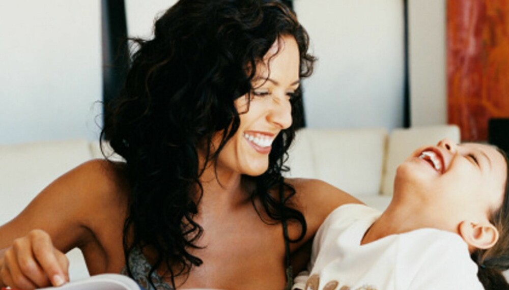 GO SLOW: Slow parenting handler om å bryte ut av det vante skjemaet og og inn i det livet egentlig handler om, nemlig relasjoner. GO SLOW: Slow parenting handler om å bryte ut av det vante skjemaet og og inn i det livet egentlig handler om, nemlig relasjoner.