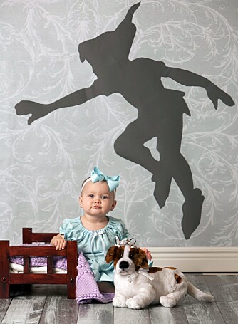 PETER PAN: Baby Maddie i en scene fra Peter Pan. PETER PAN: Baby Maddie i en scene fra Peter Pan.