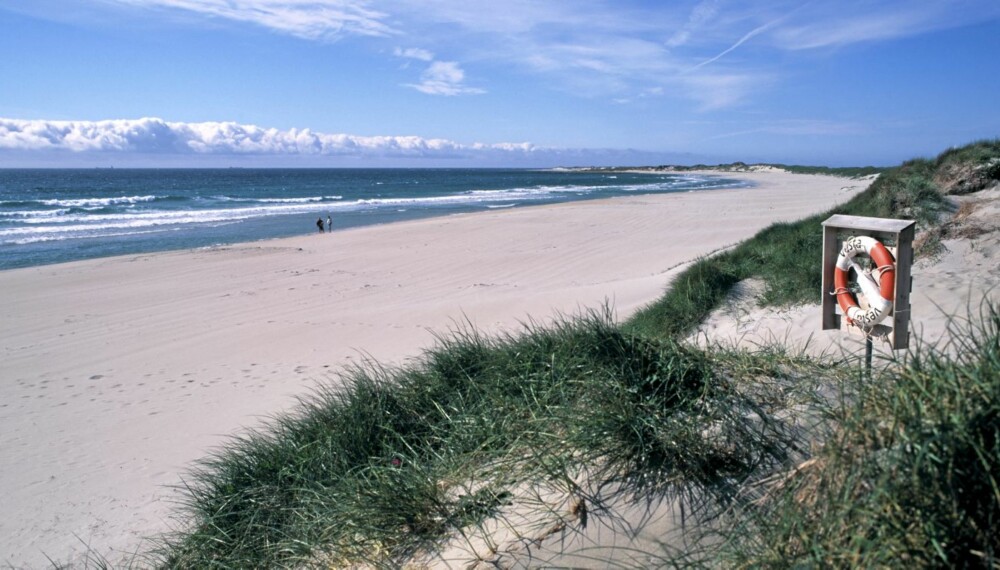 ORRESTRANDA: Kilometer etter kilometer med myk sand, sanddyner, bølger og saltvann. ORRESTRANDA: Kilometer etter kilometer med myk sand, sanddyner, bølger og saltvann.