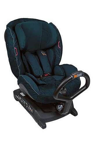 TESTVINNER: BeSafe Izi Kid X3 Isofix er det eneste setet ekspertene vil anbefale i vektgruppe 9-18 kg. TESTVINNER: BeSafe Izi Kid X3 Isofix er det eneste setet ekspertene vil anbefale i vektgruppe 9-18 kg.