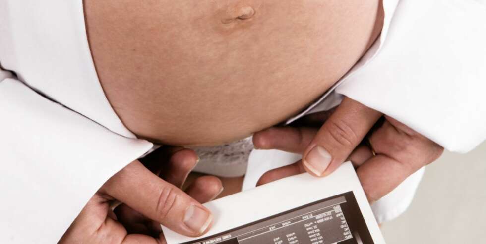 GRAVID: Å lure partneren til å få et barn til kan være starten på slutten. Man bør ha respekt for partnerens valg. GRAVID: Å lure partneren til å få et barn til kan være starten på slutten. Man bør ha respekt for partnerens valg.