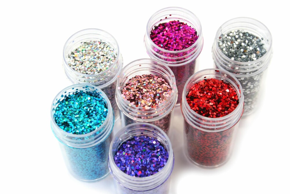 GLITTER: Litt glitter blir det perfekte tannfestøv.
Illustrasjonsfoto: Colourbox GLITTER: Litt glitter blir det perfekte tannfestøv.
Illustrasjonsfoto: Colourbox
