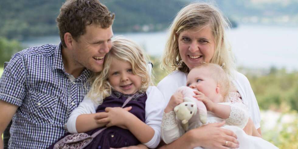 MAMMA I RULLESTOL: Vi lever et ganske typisk småbarnsliv, bare med noen ekstra utfordringer, forteller Mari Hansen, som har cerebral parese. MAMMA I RULLESTOL: Vi lever et ganske typisk småbarnsliv, bare med noen ekstra utfordringer, forteller Mari Hansen, som har cerebral parese.