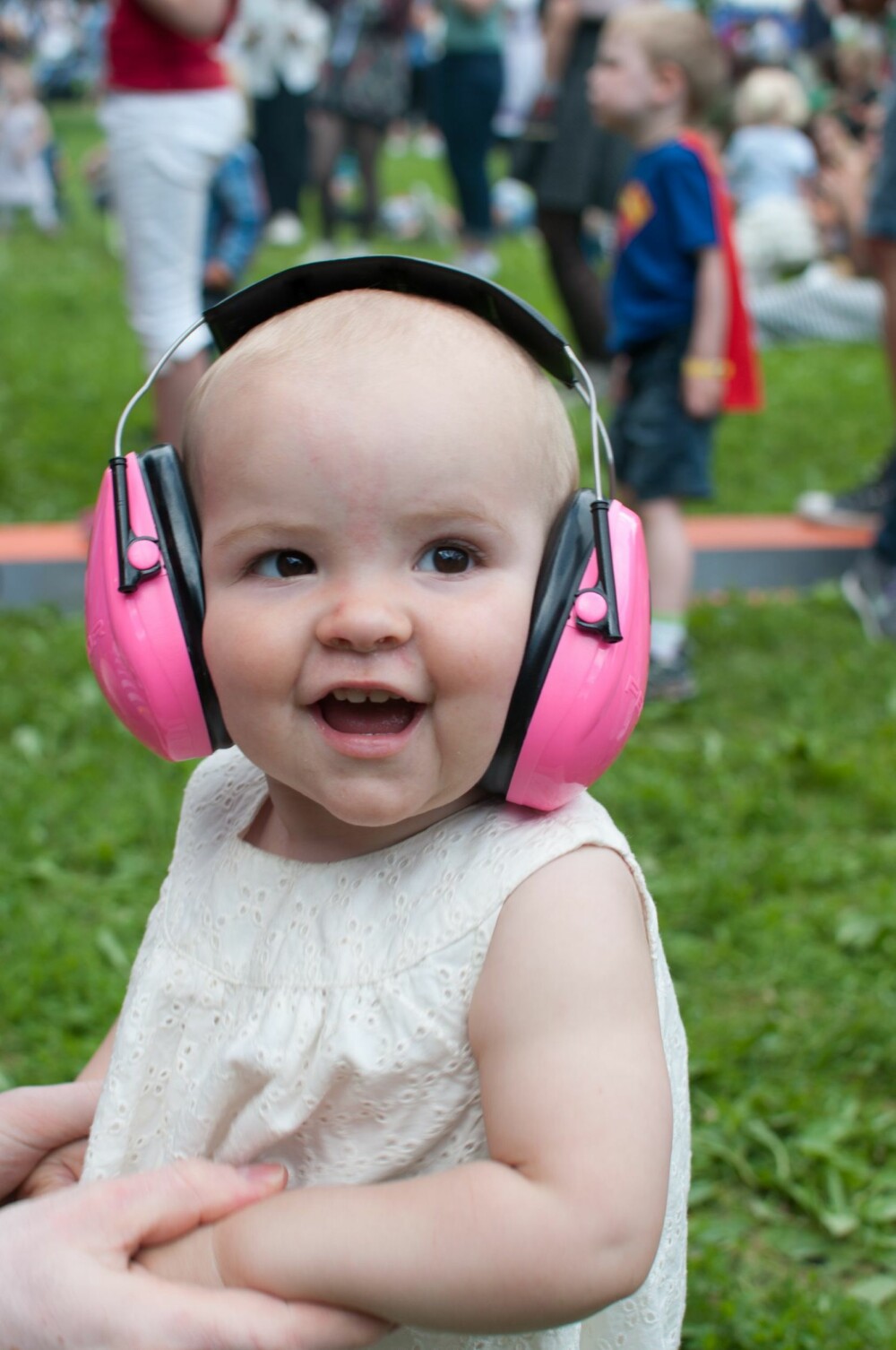 GODT MILJØ FOR MINI: Miniøya satser på å være en miljøvennlig festival, der barna står i sentrum. Kildesortering, nedbrytbar matemballasje og økologisk, vegetarisk og kortreist mat er en viktig del av festivalen. GODT MILJØ FOR MINI: Miniøya satser på å være en miljøvennlig festival, der barna står i sentrum. Kildesortering, nedbrytbar matemballasje og økologisk, vegetarisk og kortreist mat er en viktig del av festivalen.