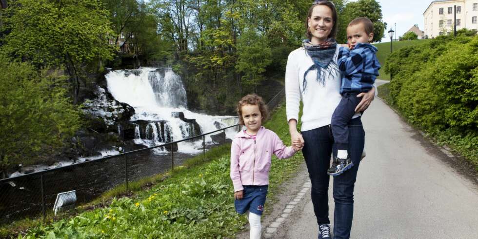 GÅR FOR BARNA: Tonje Ruud Camacho er blant initiativtagerne til barnebymarsjen i Oslo. Hun er klar til å gå tur langs Akerselva med barna Daniela (5) og Tobias (3). GÅR FOR BARNA: Tonje Ruud Camacho er blant initiativtagerne til barnebymarsjen i Oslo. Hun er klar til å gå tur langs Akerselva med barna Daniela (5) og Tobias (3).