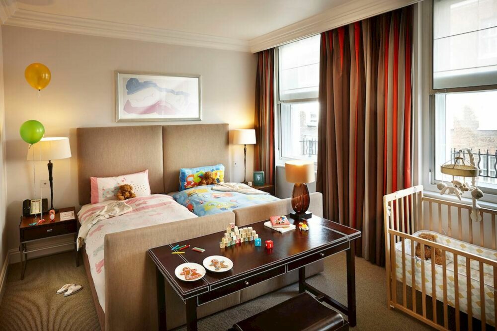 LONDON: Luksus for både store og små på Brown's Hotel i London. FOTO: Hotels.com LONDON: Luksus for både store og små på Brown's Hotel i London. FOTO: Hotels.com