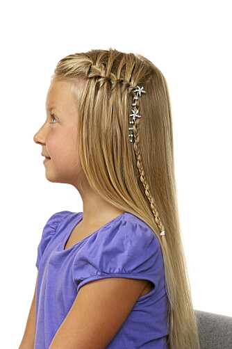 WATERFALLBRAID: Med riktige accessoires er denne super til fest. WATERFALLBRAID: Med riktige accessoires er denne super til fest.