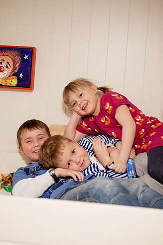 ØNSKEDE BARN: Rudolf (8) og tvillingene Adolf og Sylvi (6). ØNSKEDE BARN: Rudolf (8) og tvillingene Adolf og Sylvi (6).