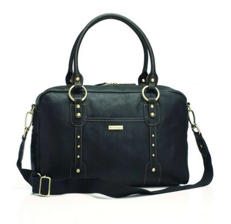 STELLEBAG: Med denne stellevesken, bærer du bleiene med stil. STELLEBAG: Med denne stellevesken, bærer du bleiene med stil.