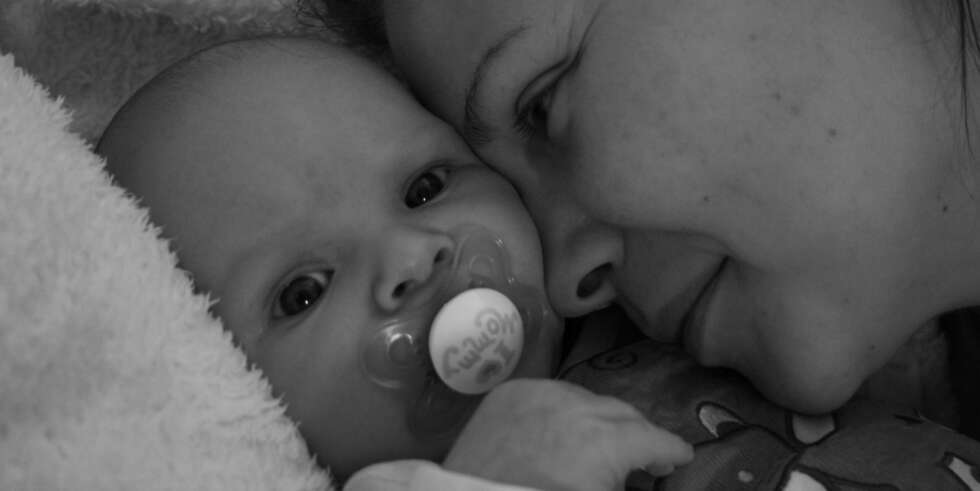LYKKELIG SLUTT: Imre var 4500 gram og 55 cm lang og ble til slutt tatt med keisersnitt. Etter fødselen fikk Heidi vite at hadde jordmødrene visst at babyen var så stor, ville det blitt planlagt keisersnitt. LYKKELIG SLUTT: Imre var 4500 gram og 55 cm lang og ble til slutt tatt med keisersnitt. Etter fødselen fikk Heidi vite at hadde jordmødrene visst at babyen var så stor, ville det blitt planlagt keisersnitt.