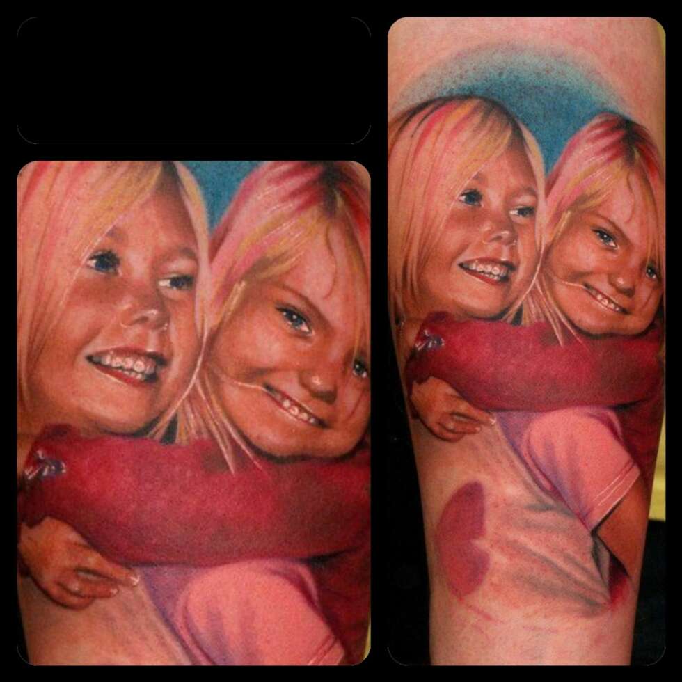 SØSKENKJÆRLIGHET: To i en smekk! SØSKENKJÆRLIGHET: To i en smekk!