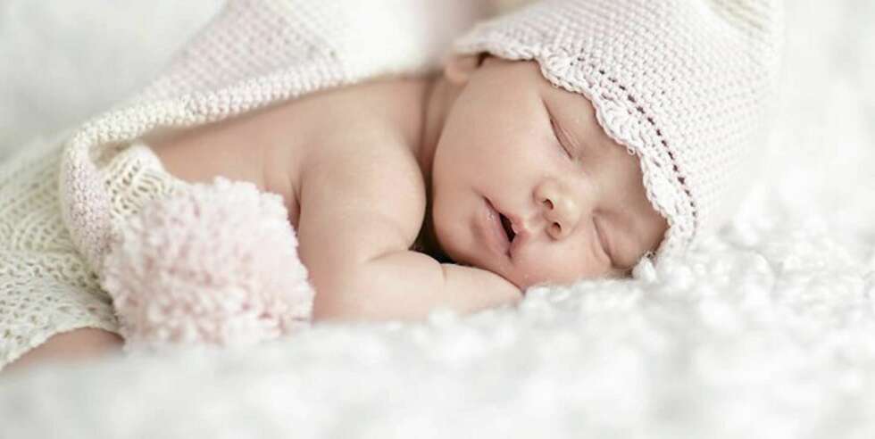 BABYFOTOGRAFERING: Fotograf Tanja Myrbråten får babyene til å sove før hun begynner å knipse. BABYFOTOGRAFERING: Fotograf Tanja Myrbråten får babyene til å sove før hun begynner å knipse.