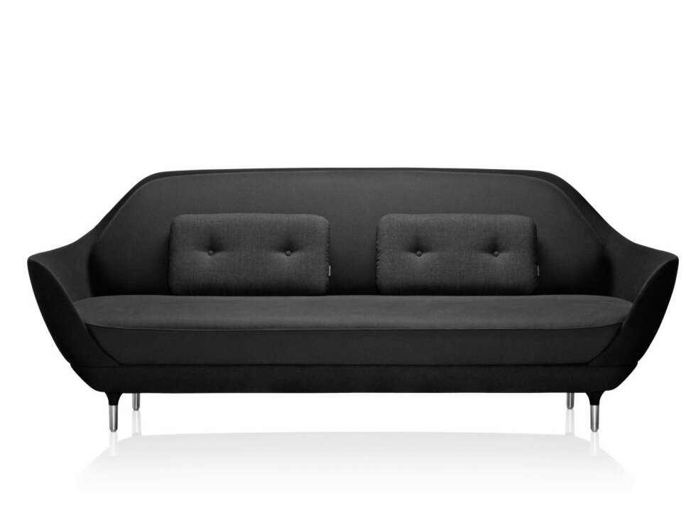 LA DEG FAVNE. Favn er designet av Jaime Hayons for danske Fritz Hansen, finnes i flere farger fra ca kr 55 000. For norske forhandlere fritzhansen.dk LA DEG FAVNE. Favn er designet av Jaime Hayons for danske Fritz Hansen, finnes i flere farger fra ca kr 55 000. For norske forhandlere fritzhansen.dk