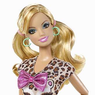IKKE BARBIES SKYLD: Det er verre for barns kroppsbilde at mor snakker om slanking enn at barna leker med Barbie, mener førskolelæreren. IKKE BARBIES SKYLD: Det er verre for barns kroppsbilde at mor snakker om slanking enn at barna leker med Barbie, mener førskolelæreren.