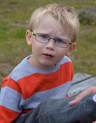 SER FRISK UT: Gabriell ser ut som en helt vanlig fireåring. Ingen kan se at han sliter med mange plager, og står på smertelindring døgnet rundt. SER FRISK UT: Gabriell ser ut som en helt vanlig fireåring. Ingen kan se at han sliter med mange plager, og står på smertelindring døgnet rundt.