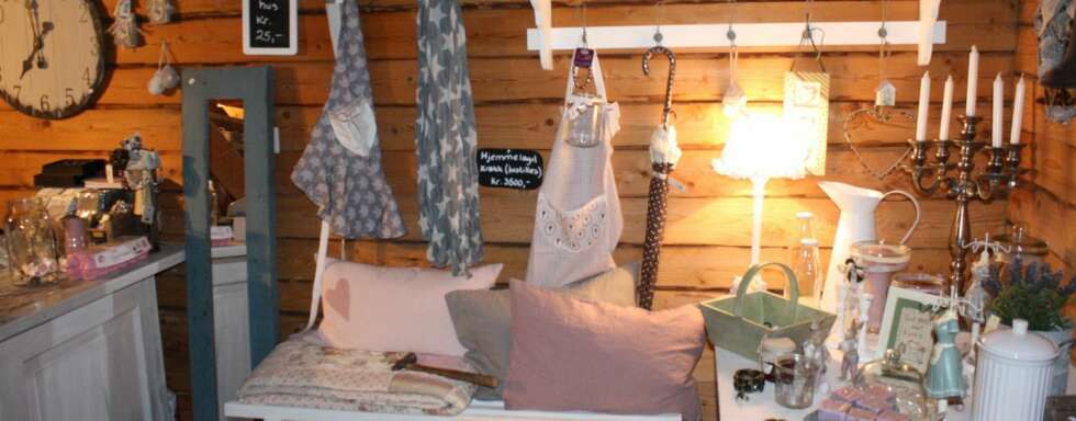 GÅRDSBUTIKKER: Bestefarhuset er et intimt stabbur i Akershus. GÅRDSBUTIKKER: Bestefarhuset er et intimt stabbur i Akershus.