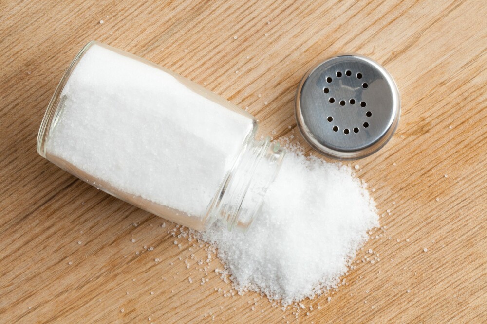 BORDSALT: Så lite som en teskje kan sende barnet på sykehus. BORDSALT: Så lite som en teskje kan sende barnet på sykehus.