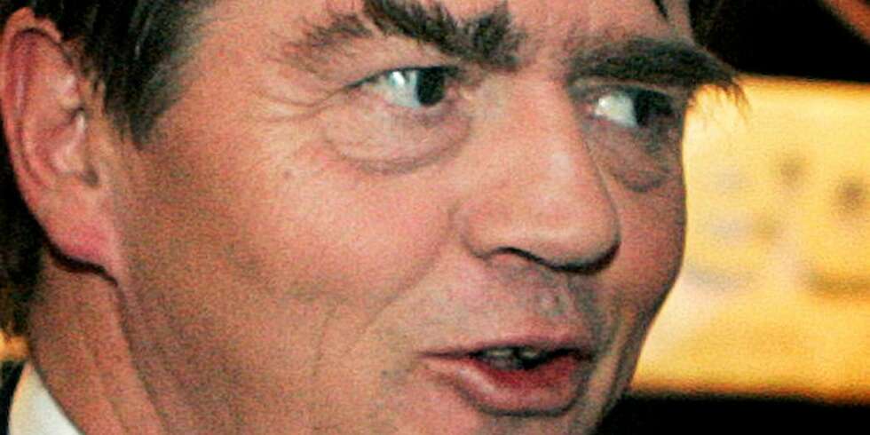 INGEN KRISE HER: Adm. dir i Kaupthing Jan Petter Sissener tjente i 2007 over 17 millioner kroner i netto inntekt. INGEN KRISE HER: Adm. dir i Kaupthing Jan Petter Sissener tjente i 2007 over 17 millioner kroner i netto inntekt.