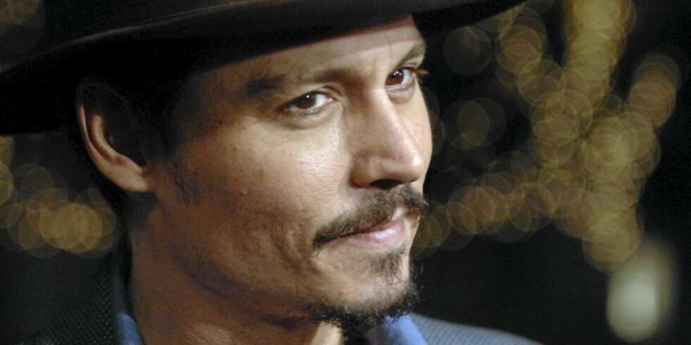 DRØMMEMANN: Johnny Depp er mange jenters drømmemann. Nå kan hans dobbeltgjenger bli far til ditt barn. DRØMMEMANN: Johnny Depp er mange jenters drømmemann. Nå kan hans dobbeltgjenger bli far til ditt barn.