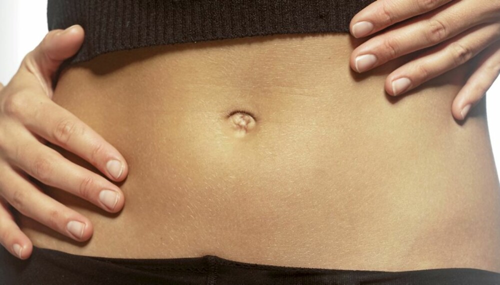 HPV-VAKSINE: Vaksinen mot livmorhalskreft er ikke forbeholdt barneskoleelever. Er du ung kvinne kan du gardere deg mot å få kreft - til prisen av 3500 norske kroner. HPV-VAKSINE: Vaksinen mot livmorhalskreft er ikke forbeholdt barneskoleelever. Er du ung kvinne kan du gardere deg mot å få kreft - til prisen av 3500 norske kroner.