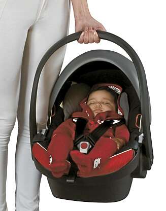 BeSafe iZi Go babybilsete henter formmessig inspirasjon fra egget - enkelt, beskyttende og sterkt. BeSafe iZi Go babybilsete henter formmessig inspirasjon fra egget - enkelt, beskyttende og sterkt.