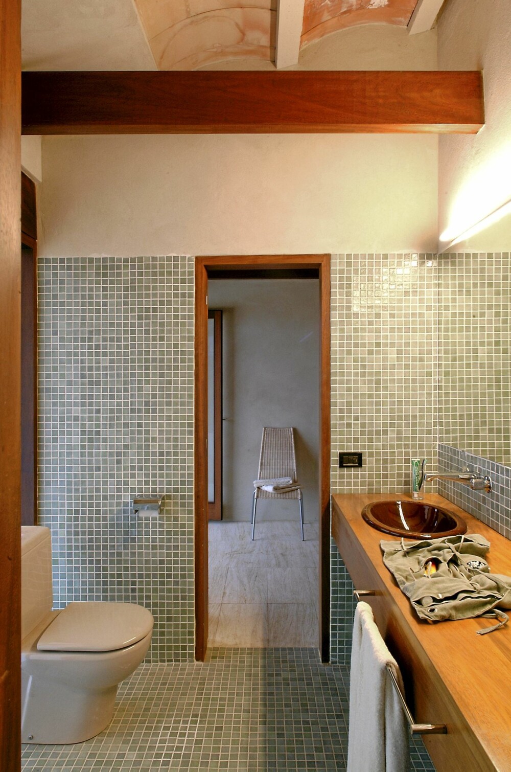 HARMONI: Ogås badet preges av den enkle og rene designstilen. Det gir miljøer som stimulerer til ro og ettertanke. HARMONI: Ogås badet preges av den enkle og rene designstilen. Det gir miljøer som stimulerer til ro og ettertanke.