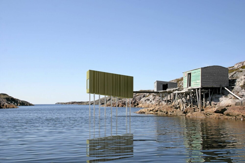 AMFIBIEHUS: Arkitektens illustrasjon viser hvordan Studio "Bridge" står med beina i vannet, slik som mange av de gamle fiskerhusene ute på Fogo Island. AMFIBIEHUS: Arkitektens illustrasjon viser hvordan Studio "Bridge" står med beina i vannet, slik som mange av de gamle fiskerhusene ute på Fogo Island.