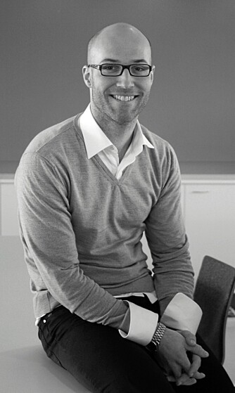 - Som arkitekt synes jeg det er fascinerende at vi med hjelp av enkle, byggtekniske virkemidler kan bidra til å redusere energiforbruket vårt drastisk, sier arkitekt Carl Henrik Graff i Spor arkitekter. - Som arkitekt synes jeg det er fascinerende at vi med hjelp av enkle, byggtekniske virkemidler kan bidra til å redusere energiforbruket vårt drastisk, sier arkitekt Carl Henrik Graff i Spor arkitekter.
