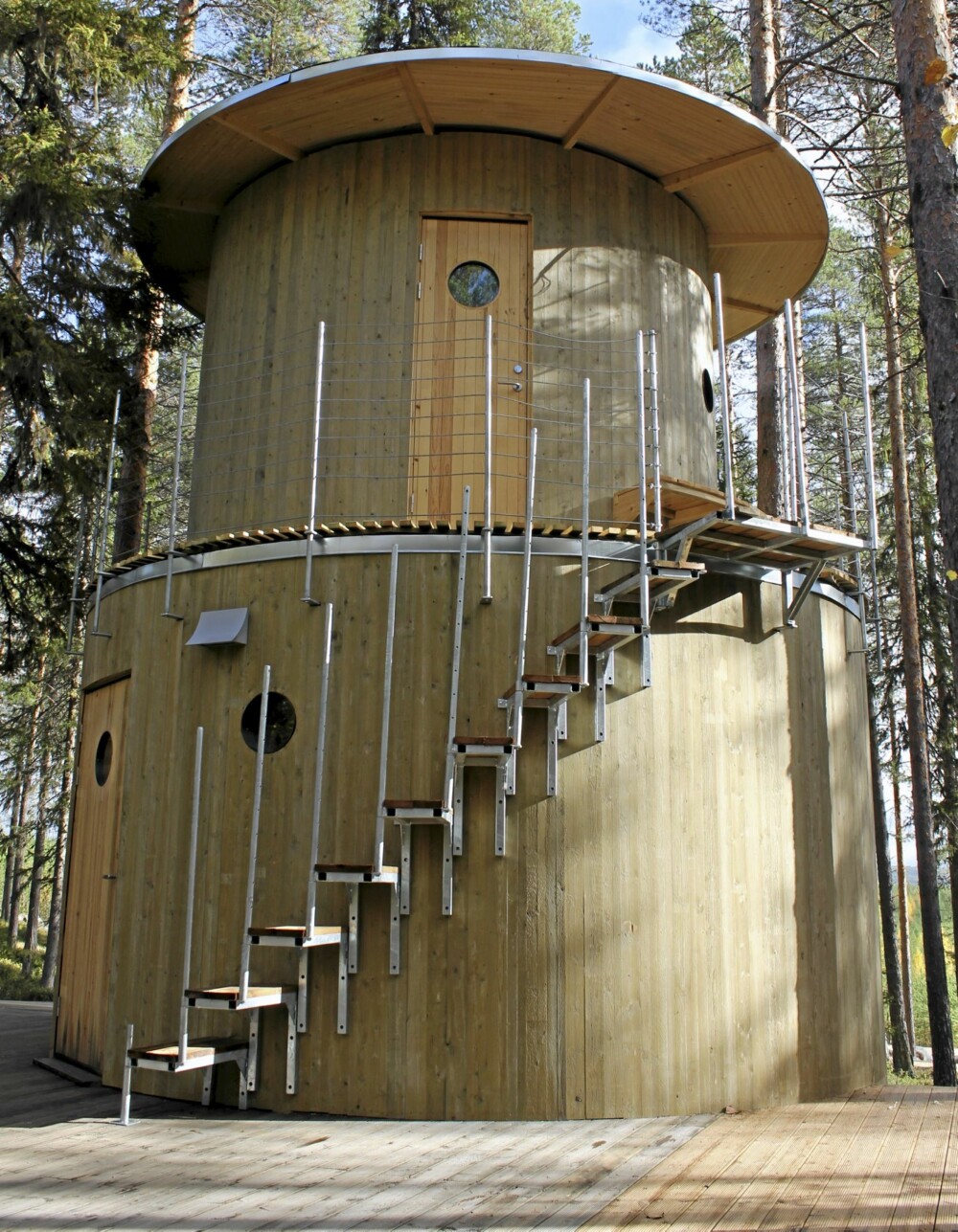 TREESAUNA: Badstue midt i naturen er en del av konseptet. TREESAUNA: Badstue midt i naturen er en del av konseptet.