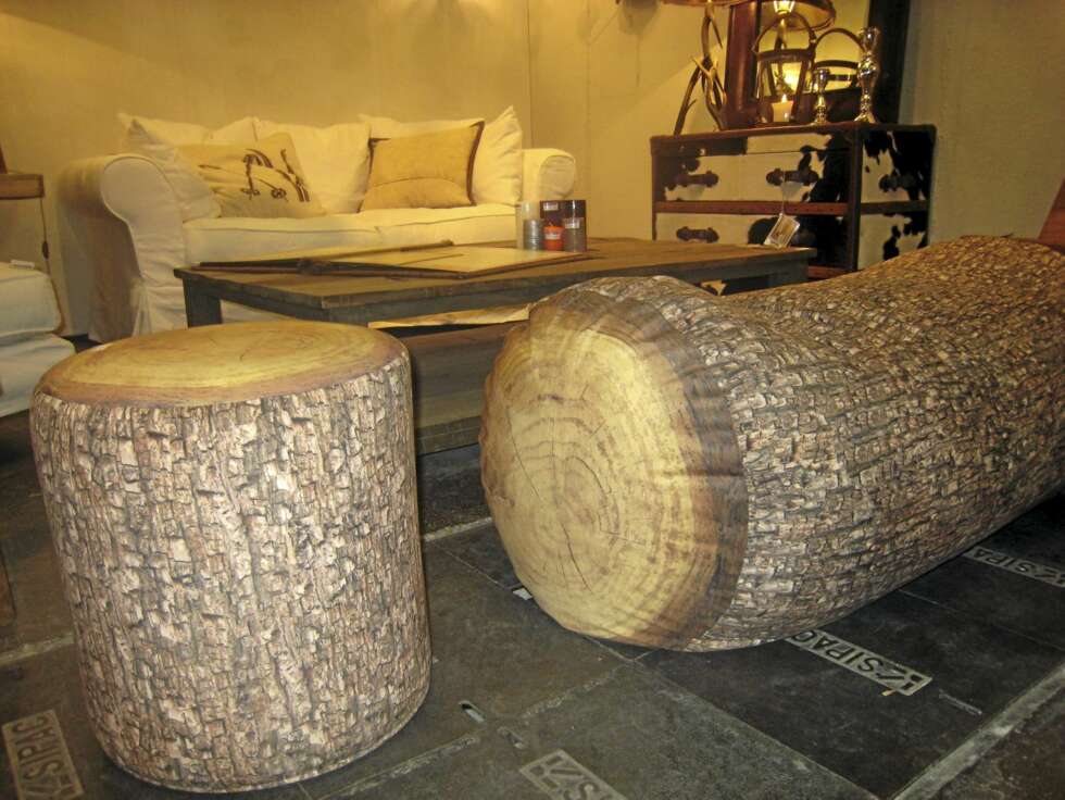 PUFF: En gruppe puffer som ligner på trær prydet utstillingen til Chehoma på Maison & Objet i Paris. PUFF: En gruppe puffer som ligner på trær prydet utstillingen til Chehoma på Maison & Objet i Paris.