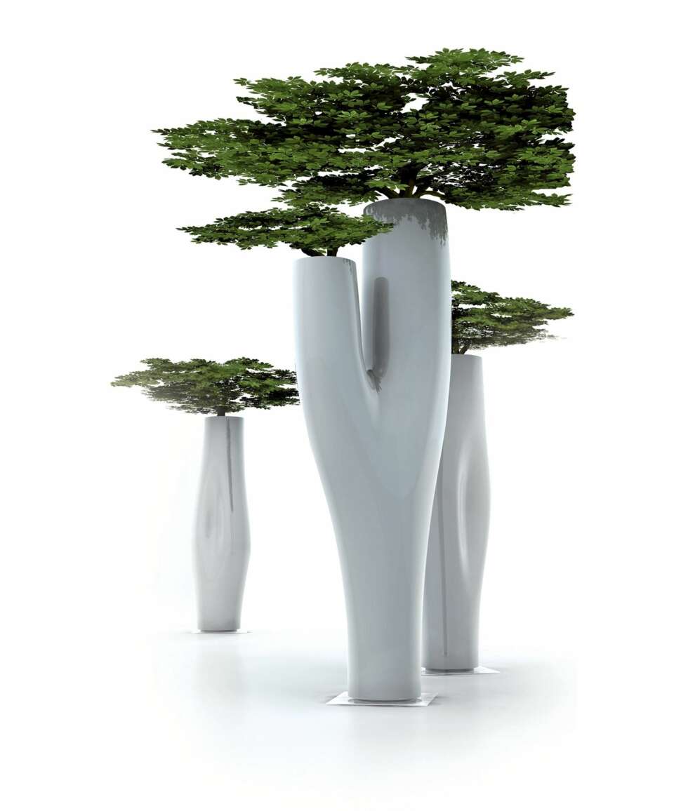 LEVENDE SKULPTUR: Planter du et frodig bonsaitre eller
en dvergfuru i vasen MissedTree fra Serralunga, får
du en levende skulptur. Vasen finnes i tre størrelser,
og den høyeste måler to meter, kr 2250-11 375, Euklides. LEVENDE SKULPTUR: Planter du et frodig bonsaitre eller
en dvergfuru i vasen MissedTree fra Serralunga, får
du en levende skulptur. Vasen finnes i tre størrelser,
og den høyeste måler to meter, kr 2250-11 375, Euklides.