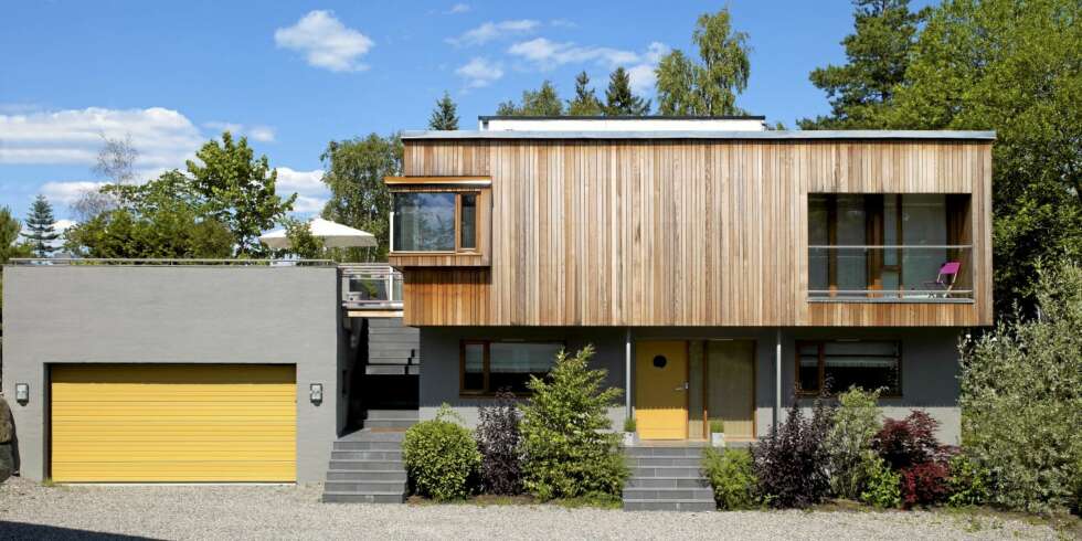 FORVANDLING: Boligen er opprinnelig tegnet av arkitekt H. Kinck og senere ombygd av sivilarkitekt MNAL Kristian Vårvik hos Kvarts Arkitekter. FORVANDLING: Boligen er opprinnelig tegnet av arkitekt H. Kinck og senere ombygd av sivilarkitekt MNAL Kristian Vårvik hos Kvarts Arkitekter.