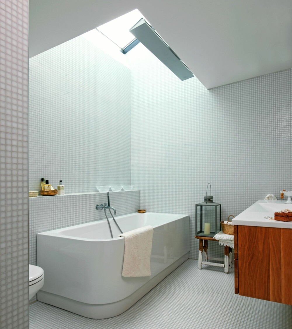 ARKITEKTENS LYSFONTENE: Prosjektet er ved arkitektene Josefson/Grenan. Mosaikkflisene er fra Bisazza. Belysning fra iGuzzini. ARKITEKTENS LYSFONTENE: Prosjektet er ved arkitektene Josefson/Grenan. Mosaikkflisene er fra Bisazza. Belysning fra iGuzzini.