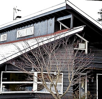 BRUN IDYLL: Beboerne falt for villaen i 80-tallsstil, de startet med å male det rustoransje huset brunt. BRUN IDYLL: Beboerne falt for villaen i 80-tallsstil, de startet med å male det rustoransje huset brunt.