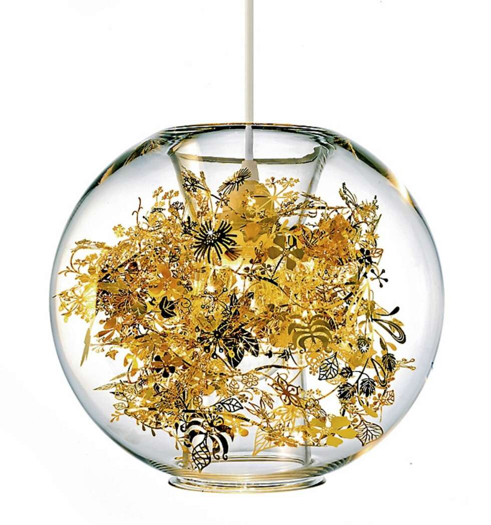 JA; TAKK: Tord Bontjes Globe Tangle lampe er som et smykke. Selges hos Designdelicatessen.dk. JA; TAKK: Tord Bontjes Globe Tangle lampe er som et smykke. Selges hos Designdelicatessen.dk.