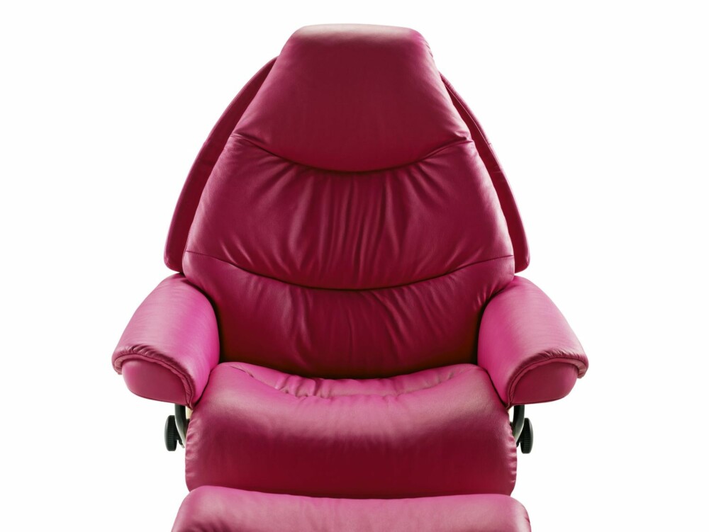 MEGASUKSESS I NY VERSJON: Voyager er den siste skudd på stammen, en variant av den etter hvert rikholdige floraen av Stressless hvilestoler fra Ekornes. Design Ekornes design-team, pris fra kr 6.251. MEGASUKSESS I NY VERSJON: Voyager er den siste skudd på stammen, en variant av den etter hvert rikholdige floraen av Stressless hvilestoler fra Ekornes. Design Ekornes design-team, pris fra kr 6.251.