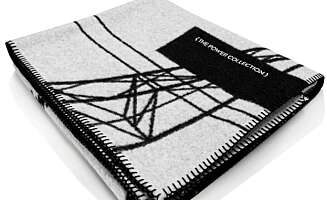 The Power Collection er et nyskapende og annerledes pledd med tydelig helhetlig konsept og design, forteller juryen. Bedrift: Funkle AS. Grafisk design, Tim Lennon, Funkle AS - Illustrasjon, Bente Jørgensen, Funkle AS - Produktutvikler og produksjon, Magnvor Lunåshaug,Funkle AS. Utmerkelse / år: Merket for god design 2010. Kategori: Tekstil- og konfeksjonsdesign The Power Collection er et nyskapende og annerledes pledd med tydelig helhetlig konsept og design, forteller juryen. Bedrift: Funkle AS. Grafisk design, Tim Lennon, Funkle AS - Illustrasjon, Bente Jørgensen, Funkle AS - Produktutvikler og produksjon, Magnvor Lunåshaug,Funkle AS. Utmerkelse / år: Merket for god design 2010. Kategori: Tekstil- og konfeksjonsdesign