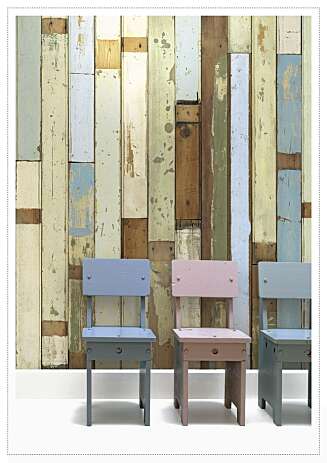 DRIVVED: En drøm for shabby chic-entusiaster. Hollandske Piet Hein Eek har designet dette "slitte" tretapetet for scrapwoodwallpaper.com DRIVVED: En drøm for shabby chic-entusiaster. Hollandske Piet Hein Eek har designet dette "slitte" tretapetet for scrapwoodwallpaper.com